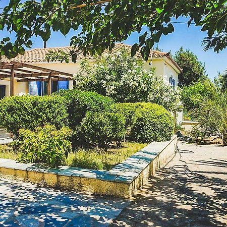 Beautiful House Ideal For Families Варос Экстерьер фото