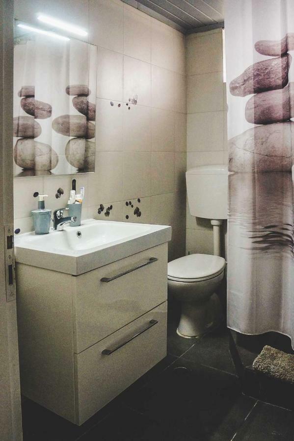 Beautiful House Ideal For Families Варос Экстерьер фото